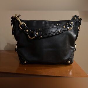 🔴SOLD🔴SOLD🔴Coach Leather Shoulder Bag